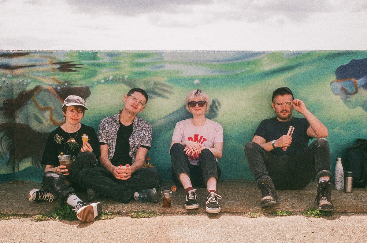 Mellow Rex Rapper ME REX are back with a new single!